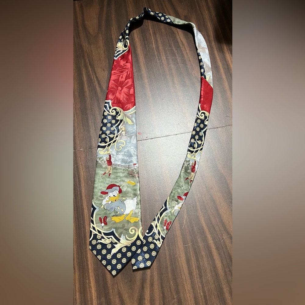 Disney Mickey Unlimited, Donald Duck, Golf, neck tie.
